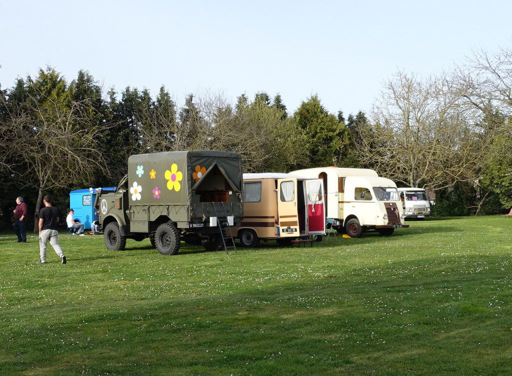 Bourse exposition de Courtenay 2018: Le rétro camping.